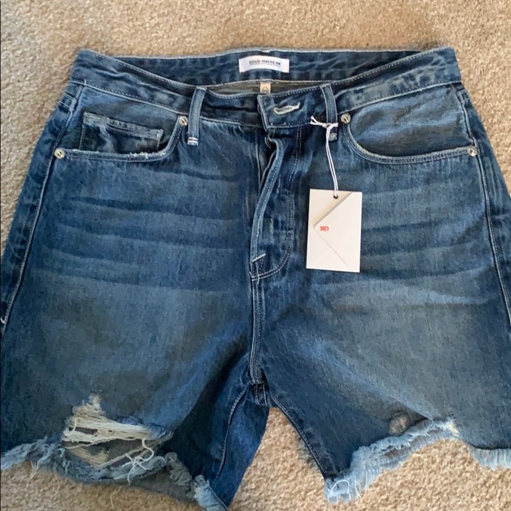Good American denim shorts size 2/26